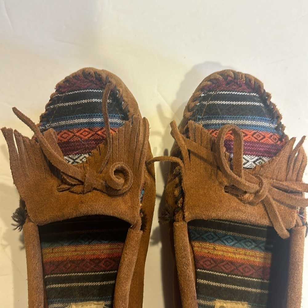 Minnetonka chestnut suede southwestern tassel bow Aztec Arizona moccasins size 7 - Picture 9 of 9